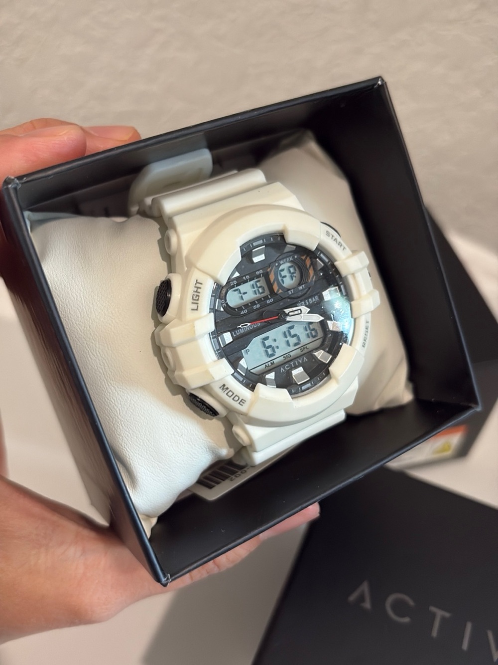 Activa Pixel X Invicta Digital Men's Watch - 50mm. White NWT - Picture 7 of 8
